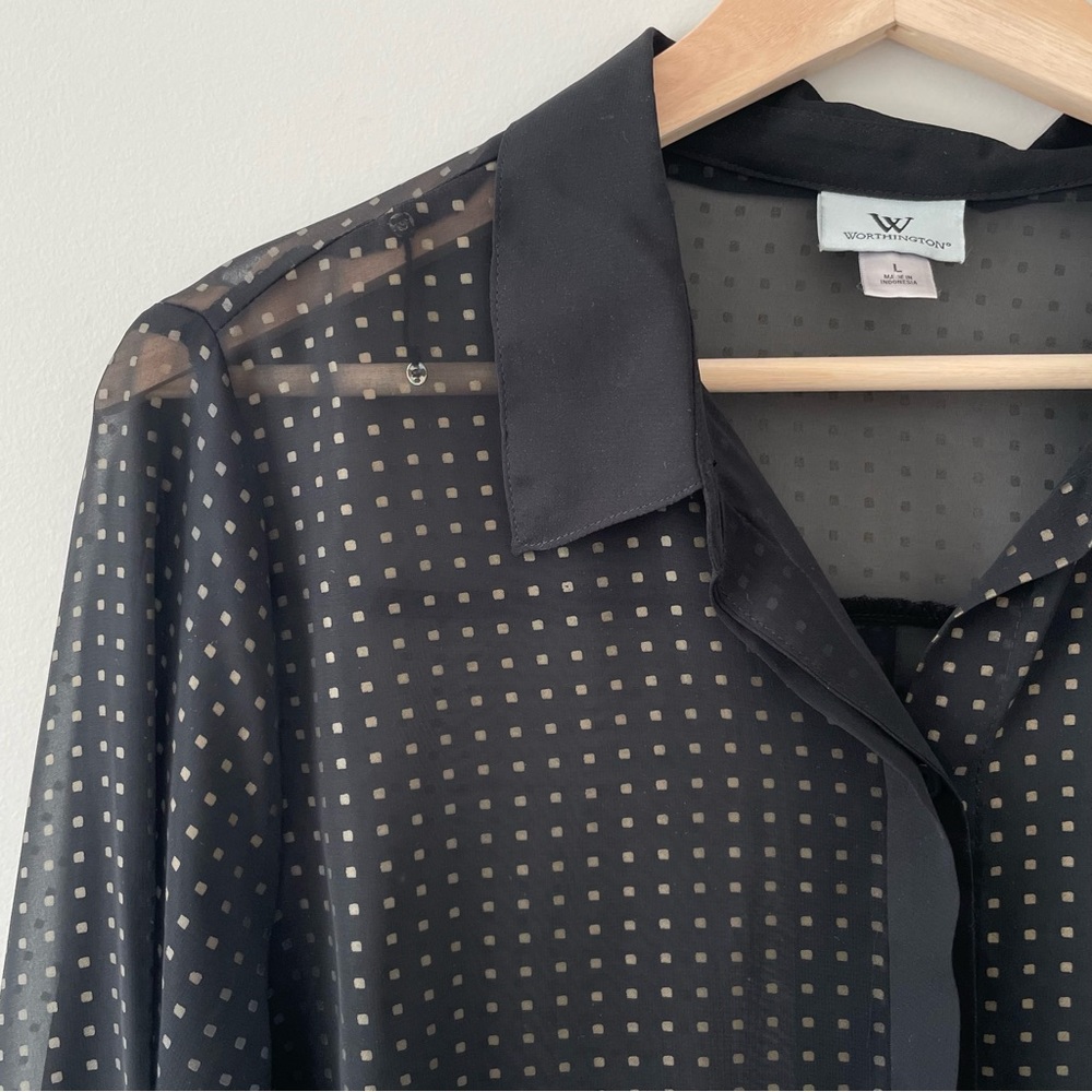 Sheer Pattern Blouse - Picture 2 of 3
